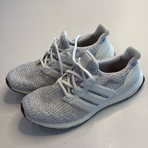 Men’s Adidas ultra boost size 9 1/2